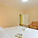 Cozy With Pool For 6 In Villa Umag