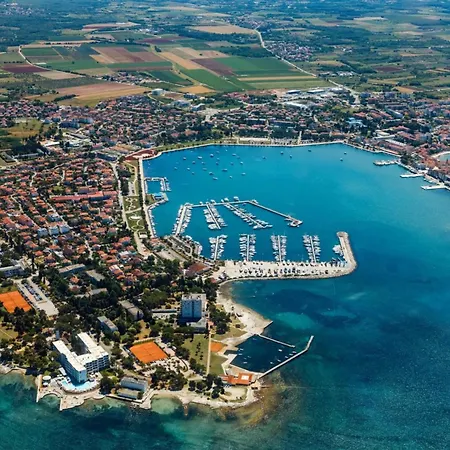 Cozy With Pool For 6 In * Umag
